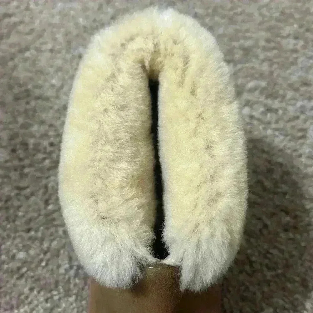 UGG boots - Picture 10 of 11